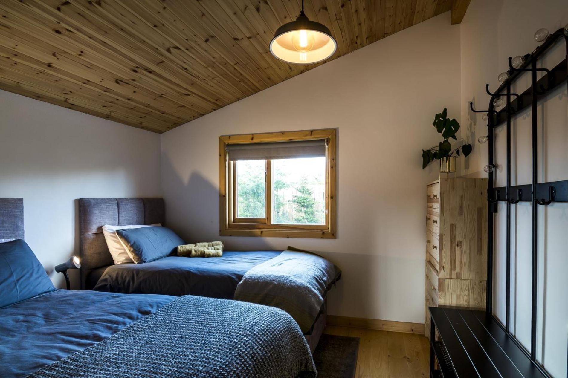 Fern Lodge - 2 Bedroom Log Cabin - Saint Florence - Tenby Exterior photo